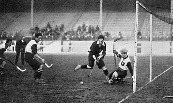 Deutschlands 1. Lnderspiel: 1908 gegen Schottland bei den 4. Olympischen Spielen in London